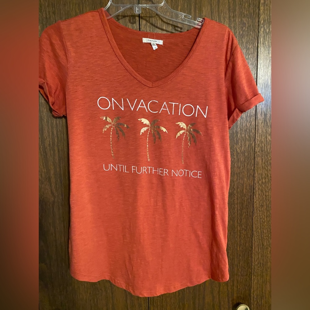 On vacation graphic tee